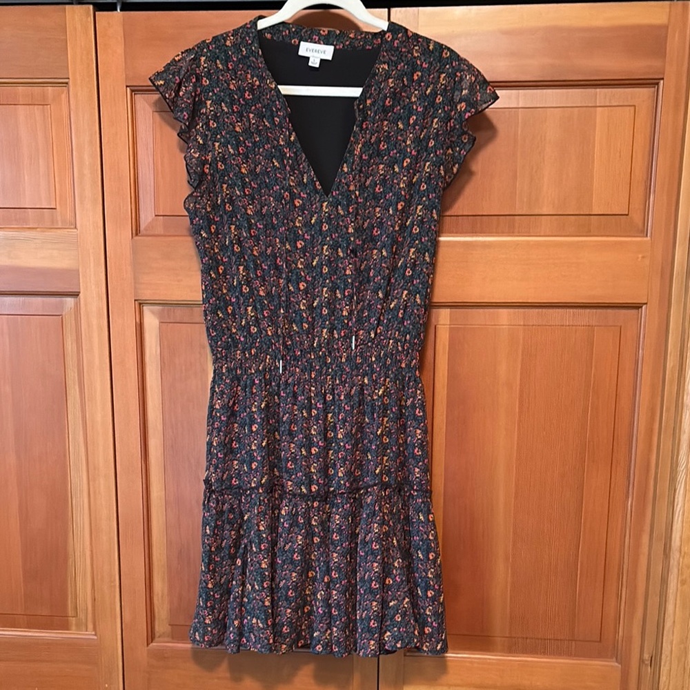 Evereve Black and Pink Flutter Sleeve Sundress